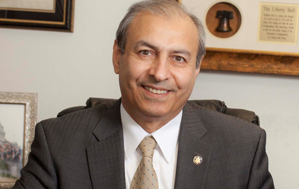 Dr. Reza Karkia